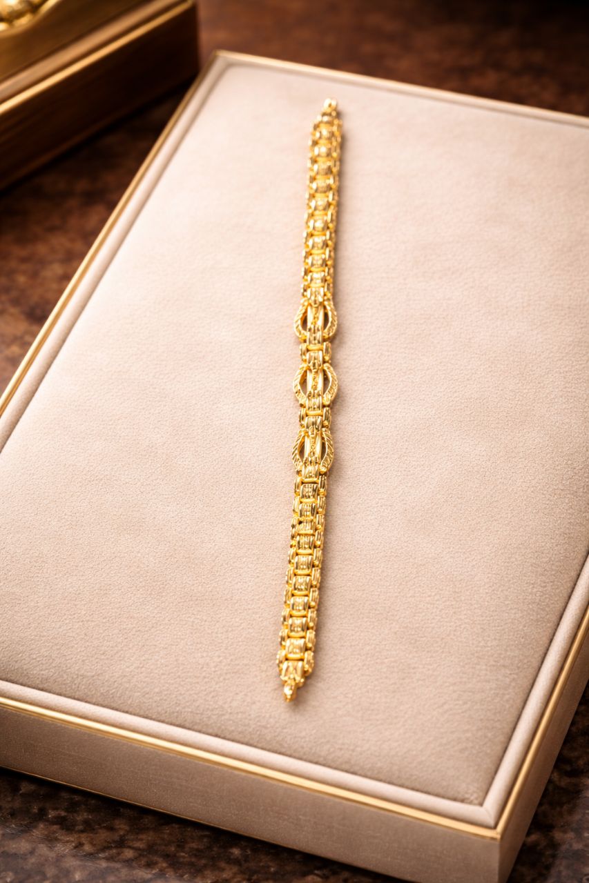 Golden Chain Bracelet view 3