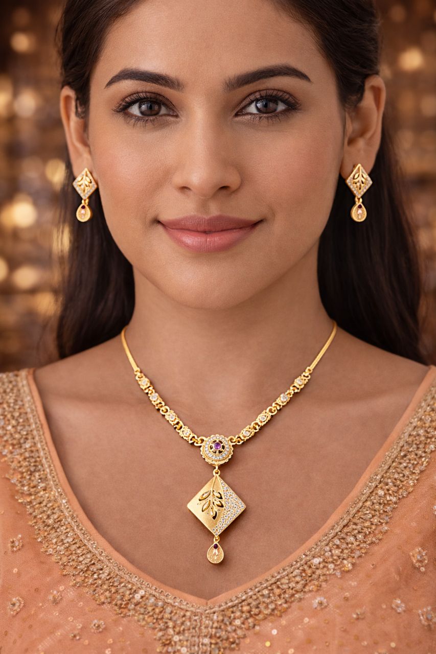 Gold Pendant Necklace Set view 3