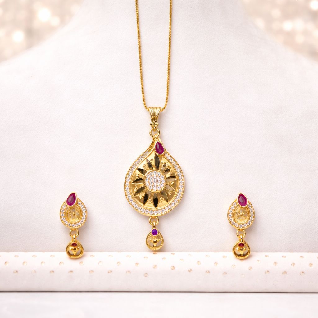 Aviraam Elegant Pendant Set view 3
