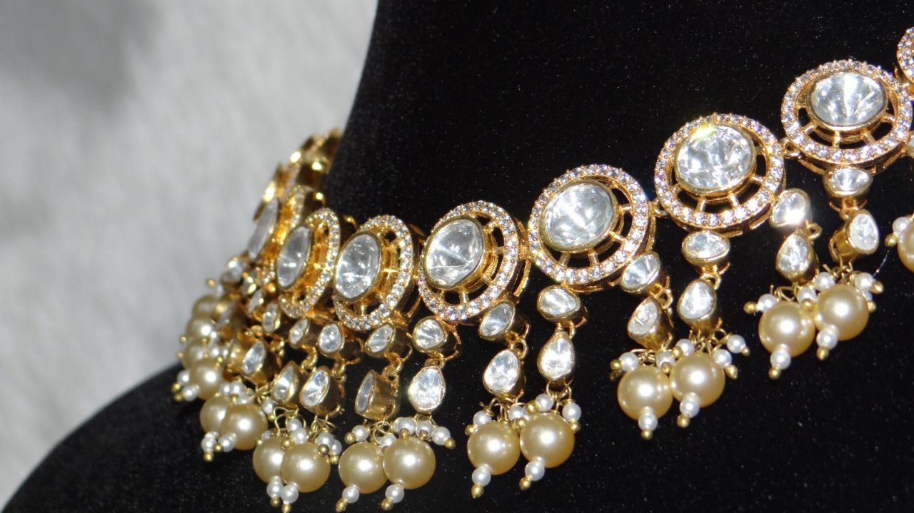 Stunning Traditional Choker Set (925 Silver) view 3