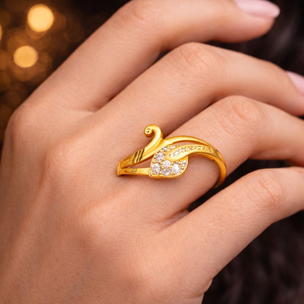 Elegant Gold Ring 01 view 2