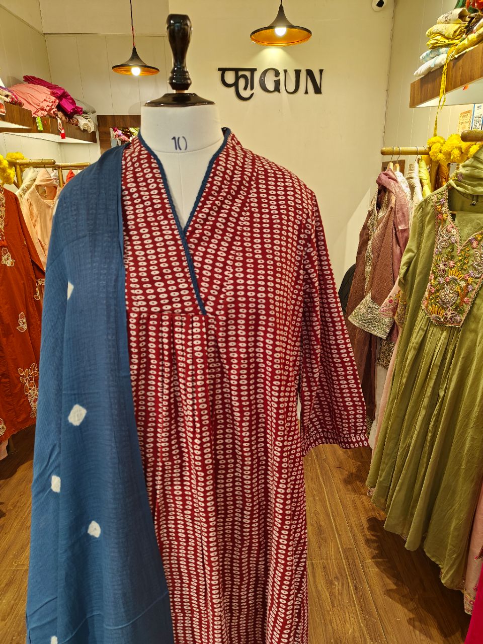 2xl Deep Red Cotton Polka Dot Kurta Set With Indigo Dupatta view 2