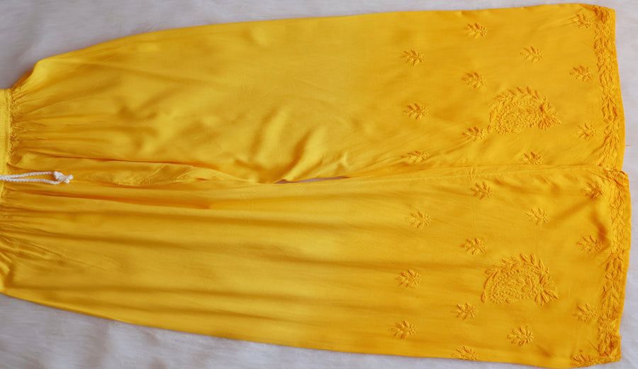 3 PIECE MODAL OMBRE LONG HANDWORK SET WITH DUPPATA IN YELLOW. view 4