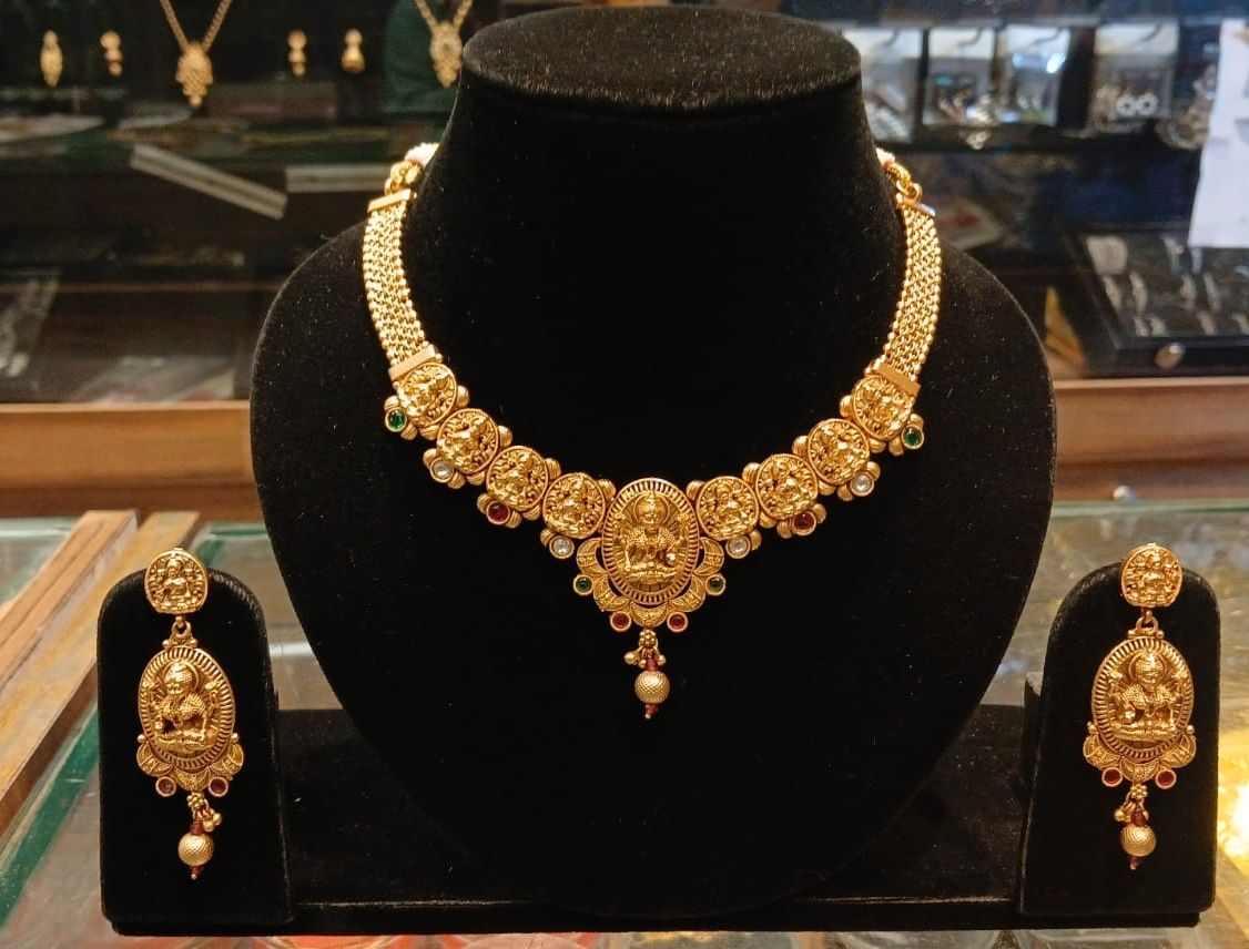 Temple Jewellery Set New Desi V view 2