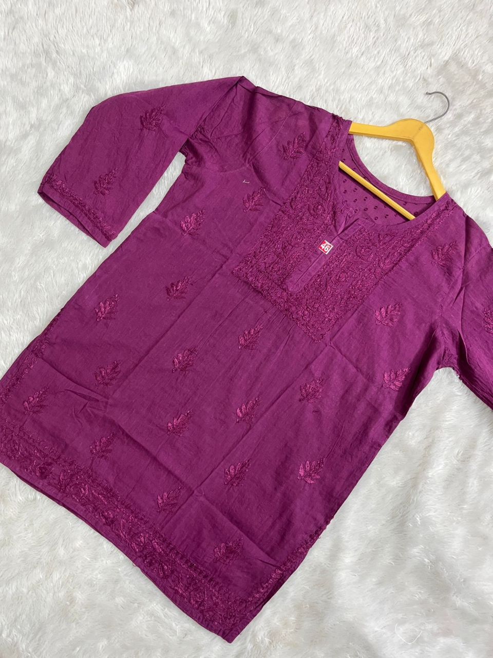 DOBY COTTON SHORT HANDWORK KURTI IN MAUVE.
