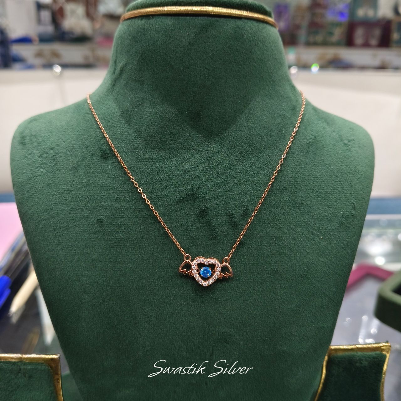 Heart RoseGold Pendant view 3