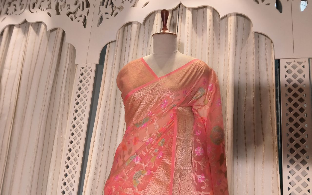 Banarasi kora sillk with full emboroidrry view 9