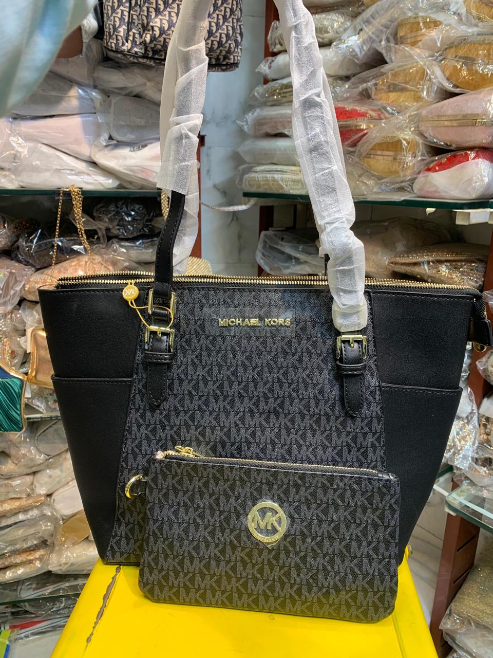 Beautiful Michael Kors Tote Bag view 2