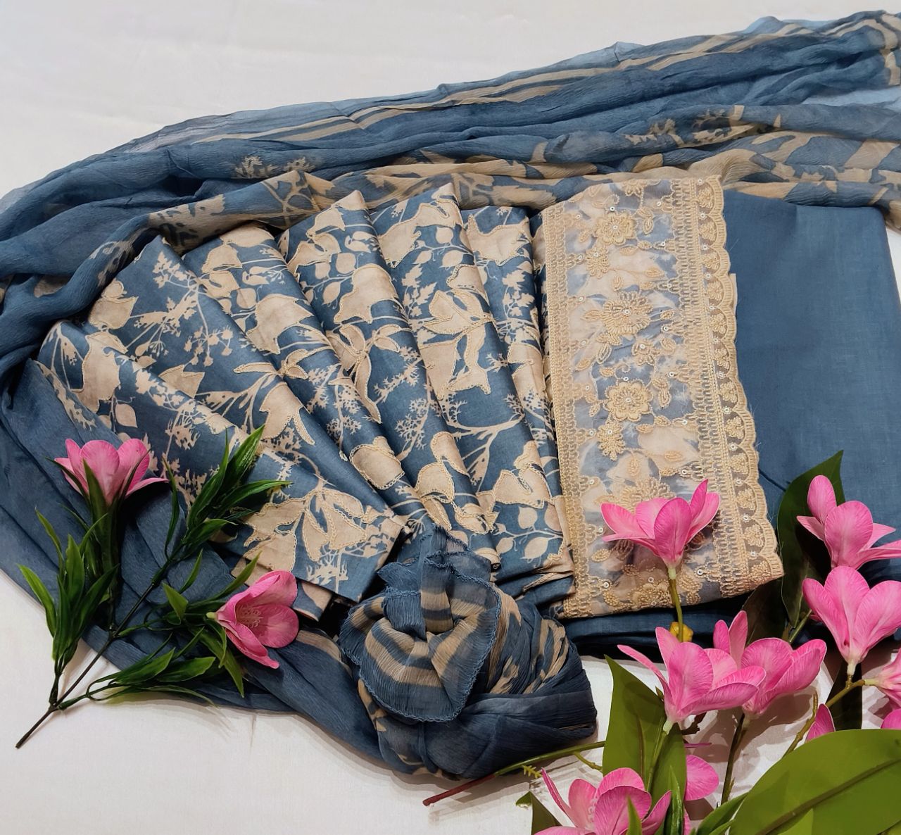 Mal Cotton Print With  Embroidery Suit 2 view 3