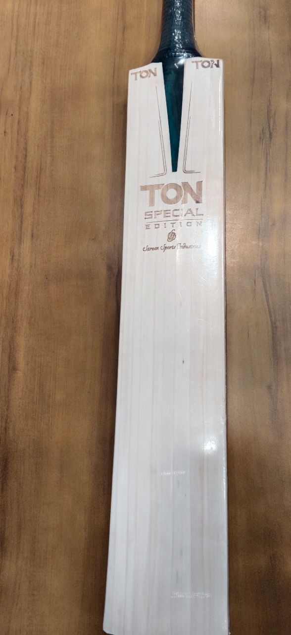 TON Special Edition Cricket Bat view 2