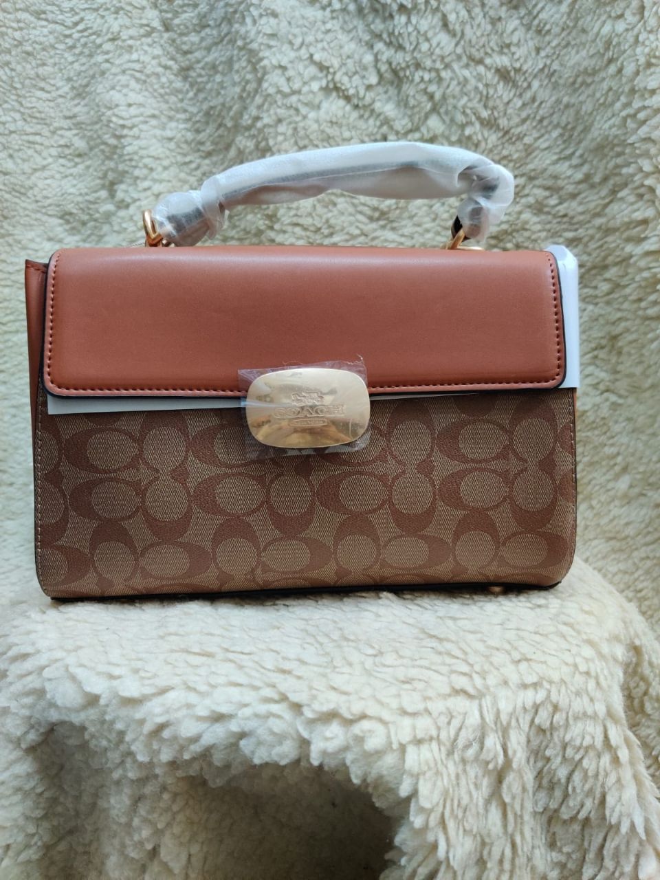 Coach Handbag 👜 view 2