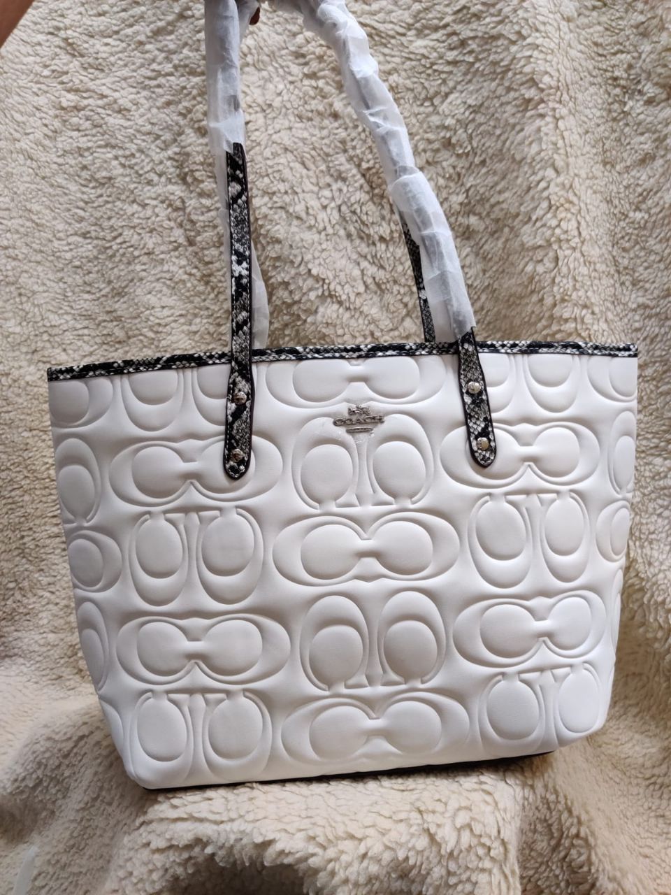 Coach Tote Bag 🛍️ view 2
