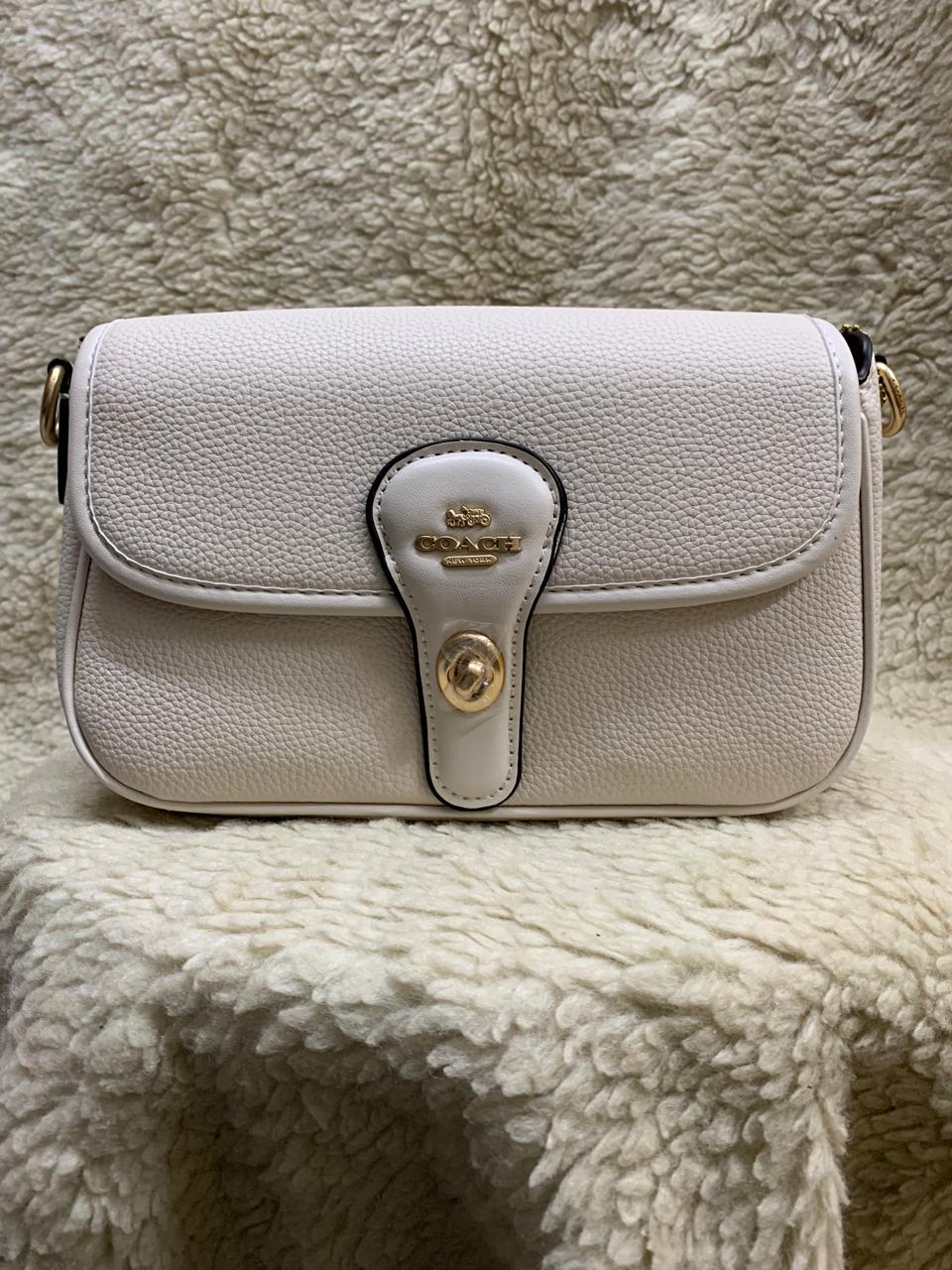 Coach Crossbody 🛍️ view 2