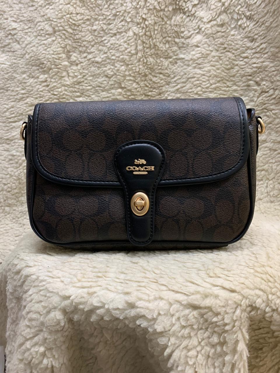 Coach Crossbody 🛍️ view 3