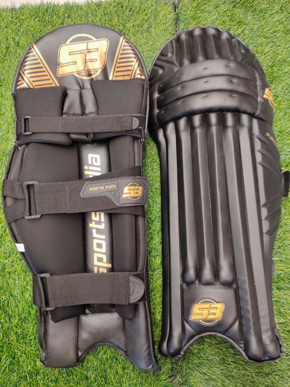 S3 Wicket Keeping Pads view 2