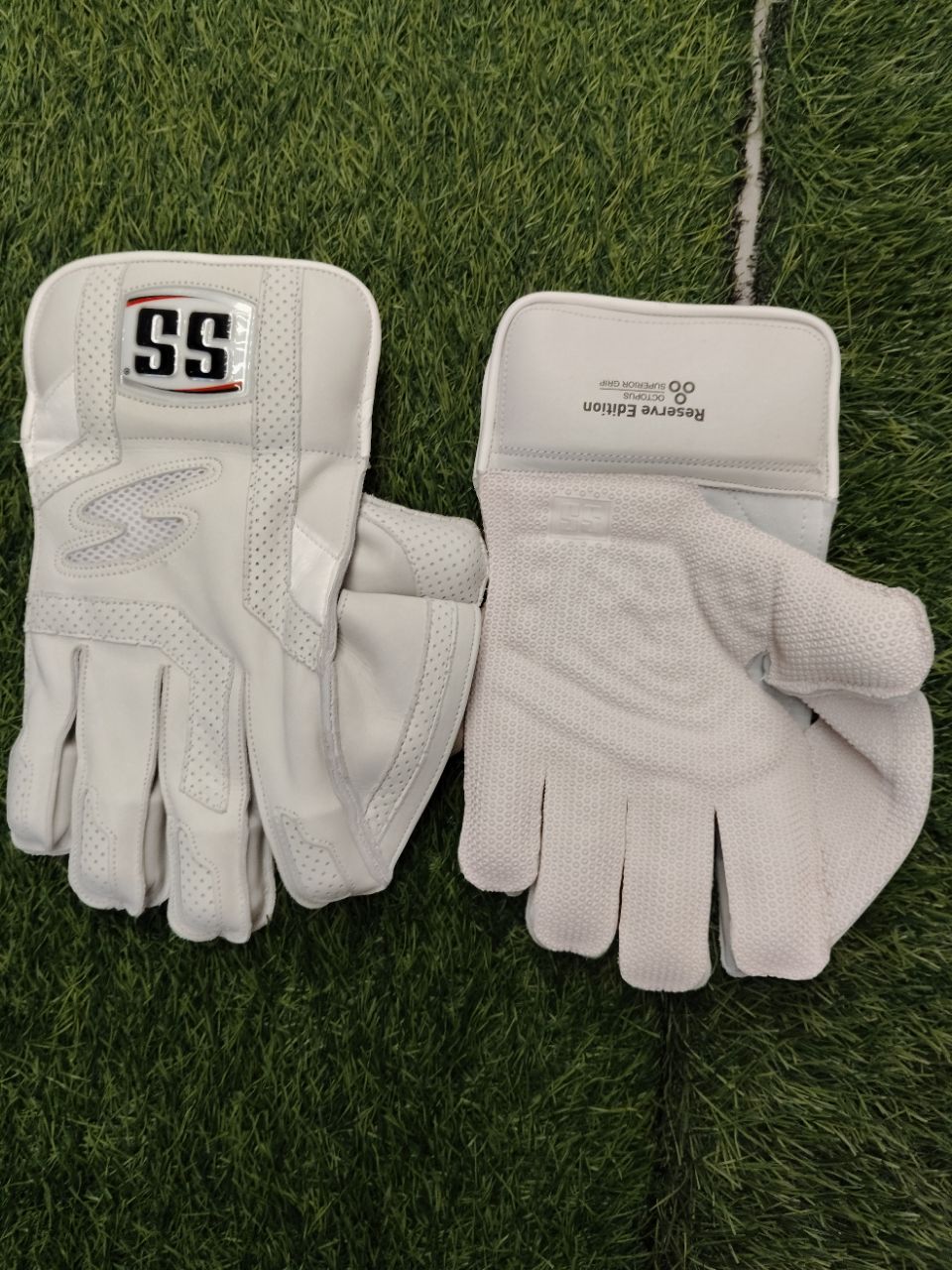 SS Wicket Keeping Gloves view 2