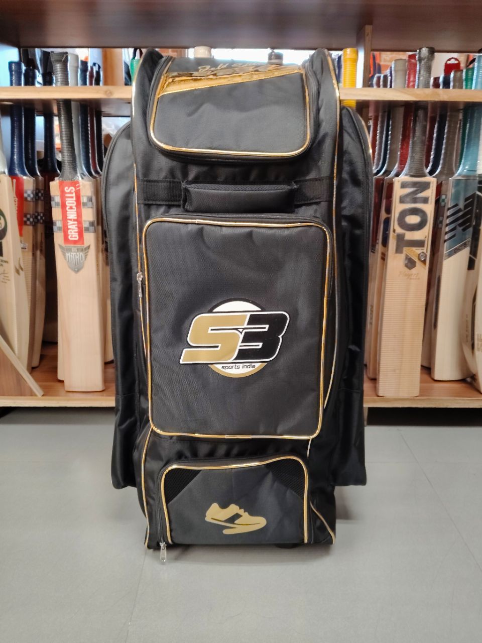 S3 Sports Cricket Kit Bag view 3