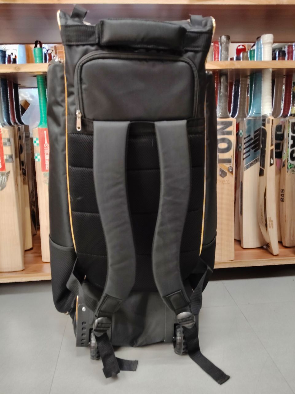 S3 Sports Cricket Kit Bag view 4