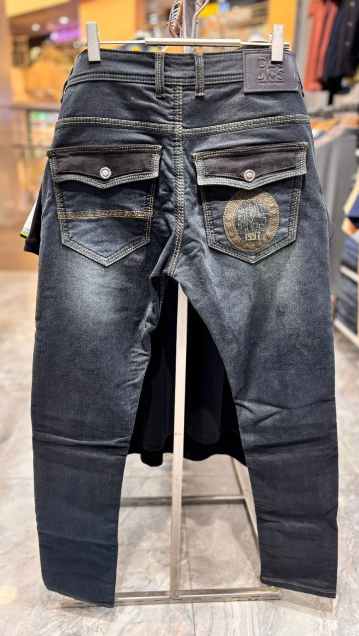 Style-3299 Slim-fit Jean's view 5