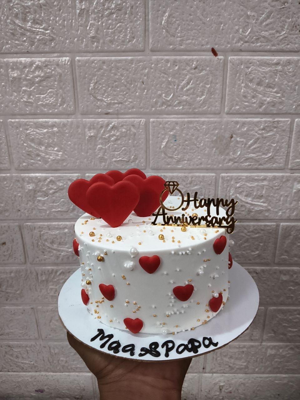 Half Kg Anniversary Cake