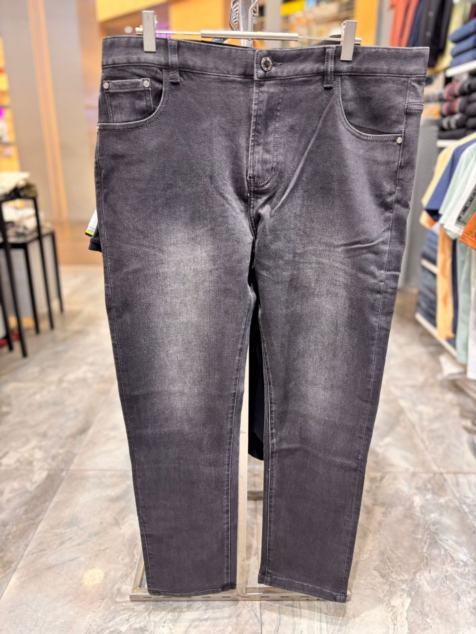 Style-556-Slimfit Jeans view 4
