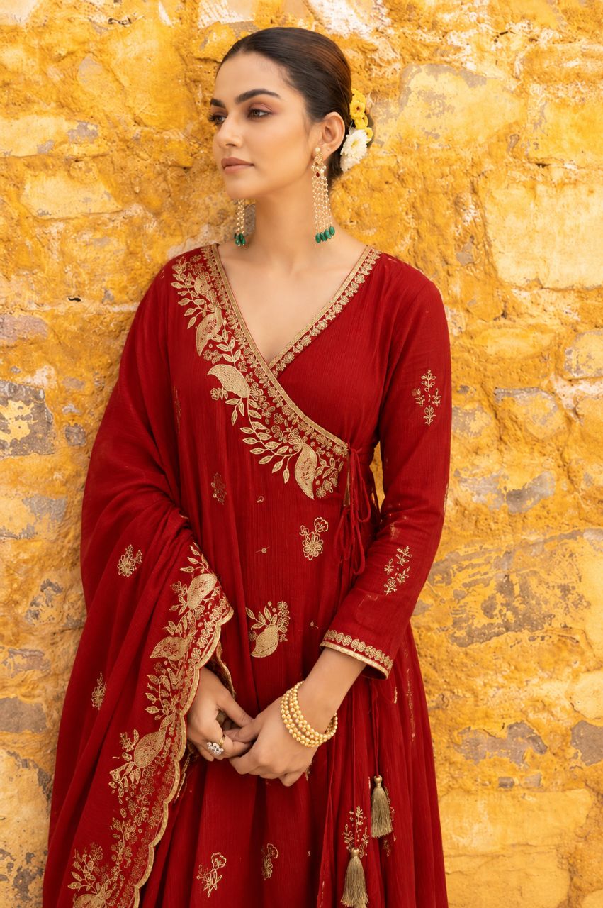 XL Red Crush Crepe Angrakha With Hand Details Nakashi Work view 3