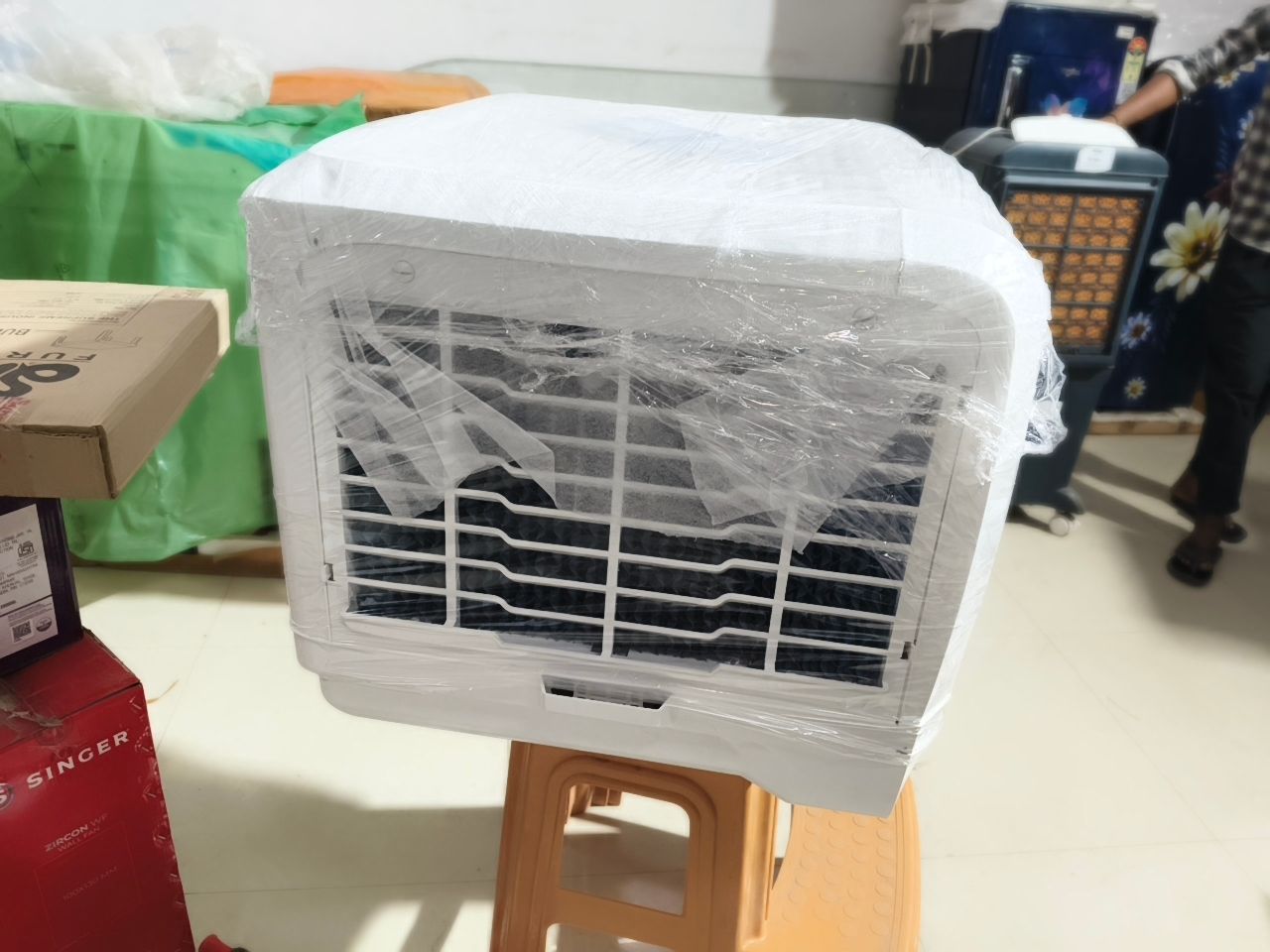 Bajaj Water Cooler Solair Series 35 Liter 480142 view 3