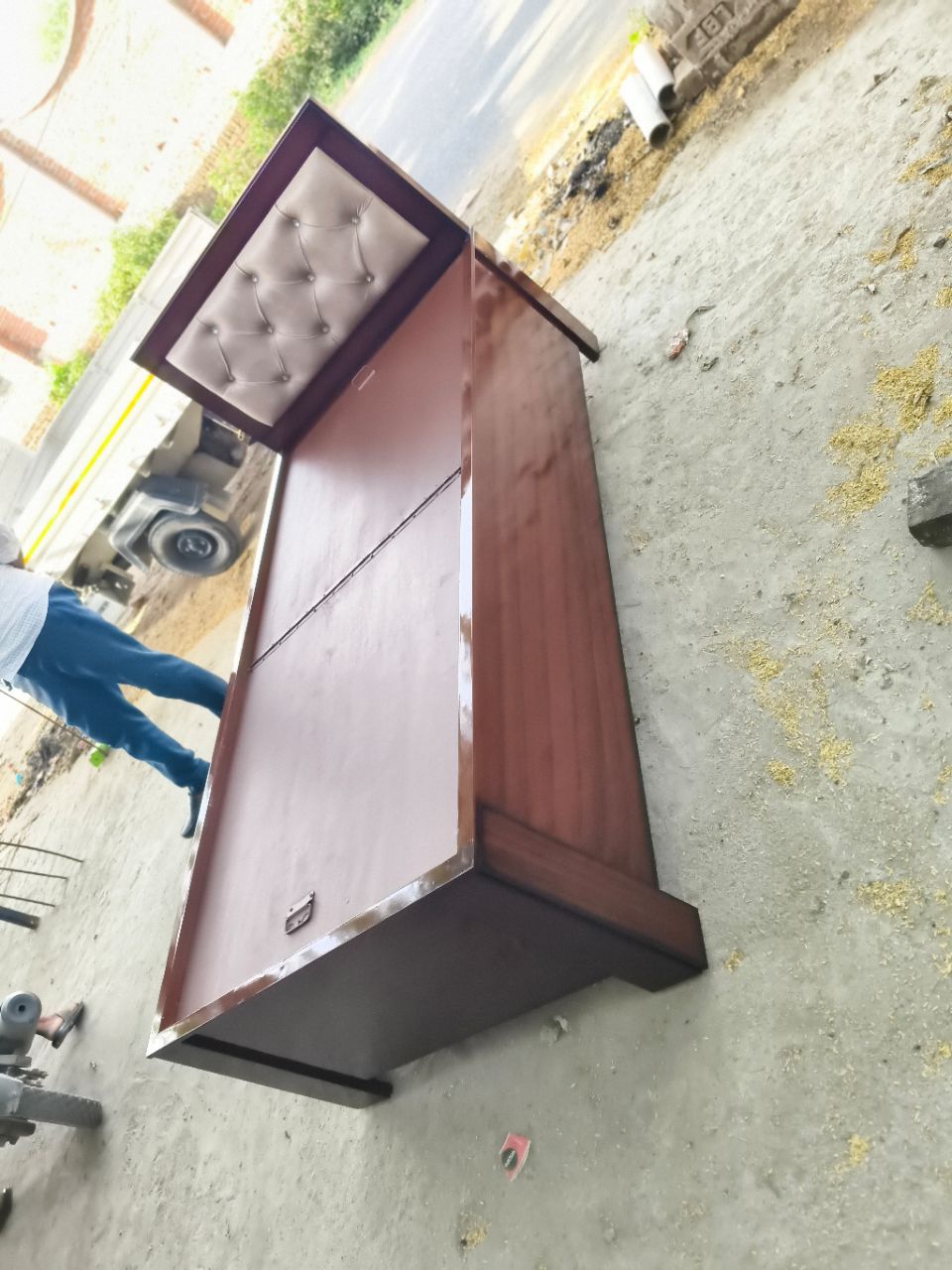 Stylish Deewan Wooden Bed 36x72 view 3