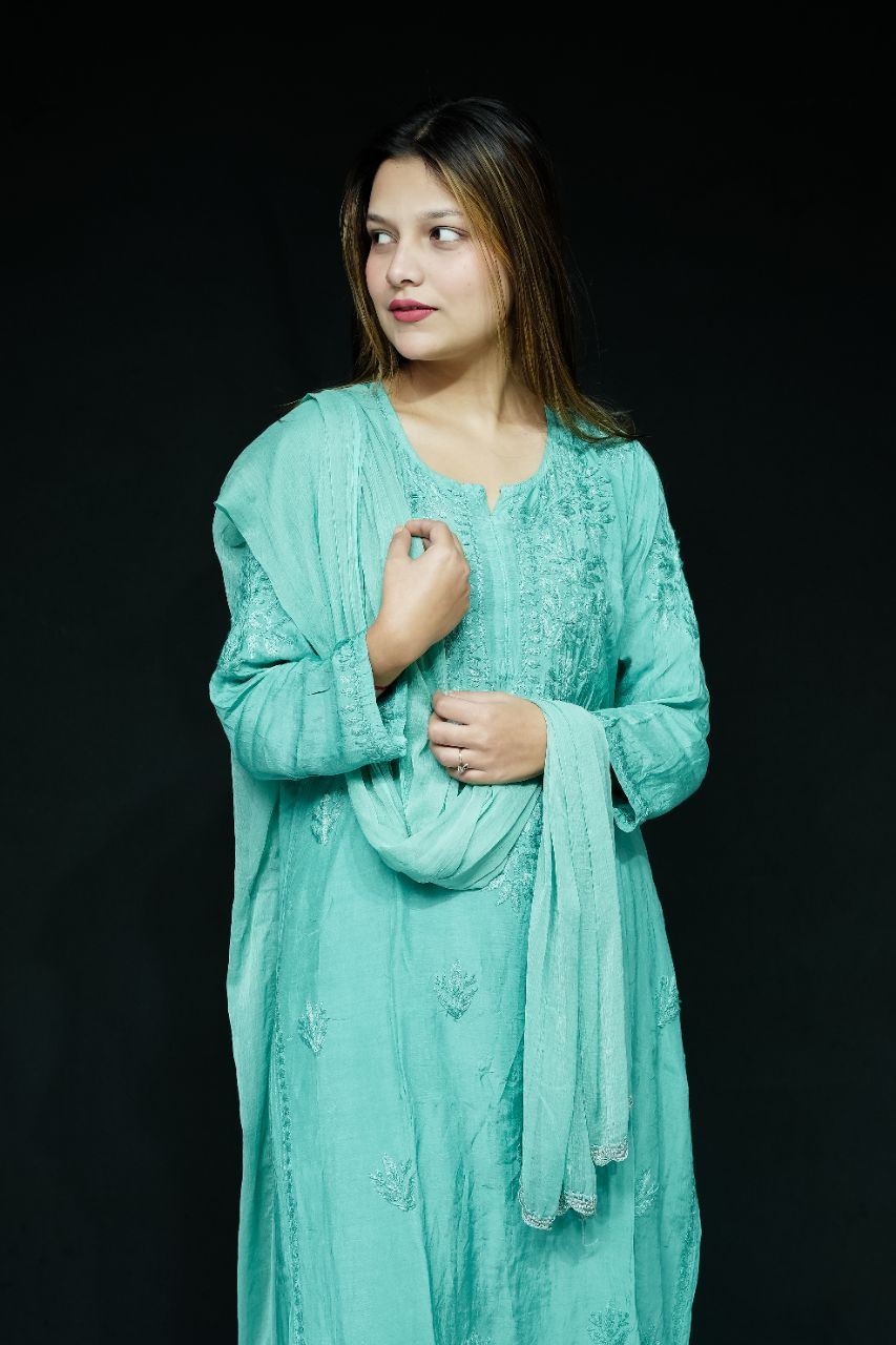 Lucknow Chikan  Hand Embroidered Muslin Set Kurti & Plazzo view 5