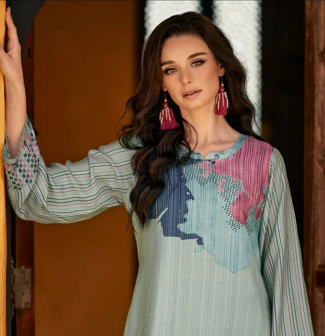ANAHIRA SILK SALWAR SUIT - 11239 / HC001956 view 2