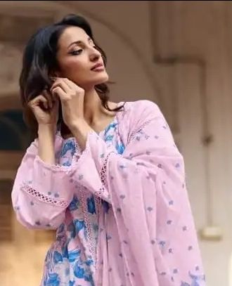SITAAREE PURE COTTON LAWN WITH REFINED DIGITAL PRINTS UNSTITCHED UNSTITCHED SALWAR SUITS 2347 / HC002471 view 2