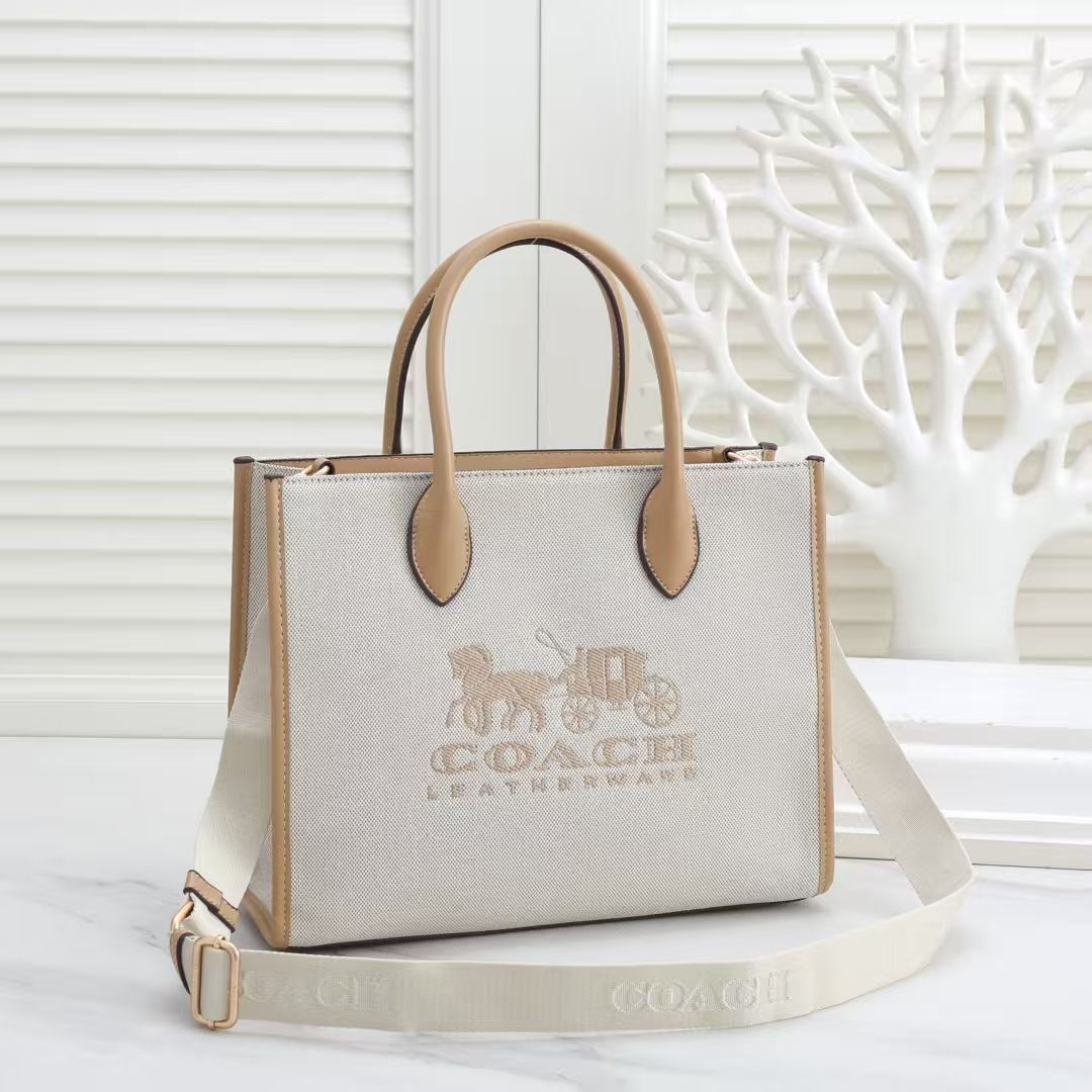Coach Tote Bag 👜👜👜 view 2