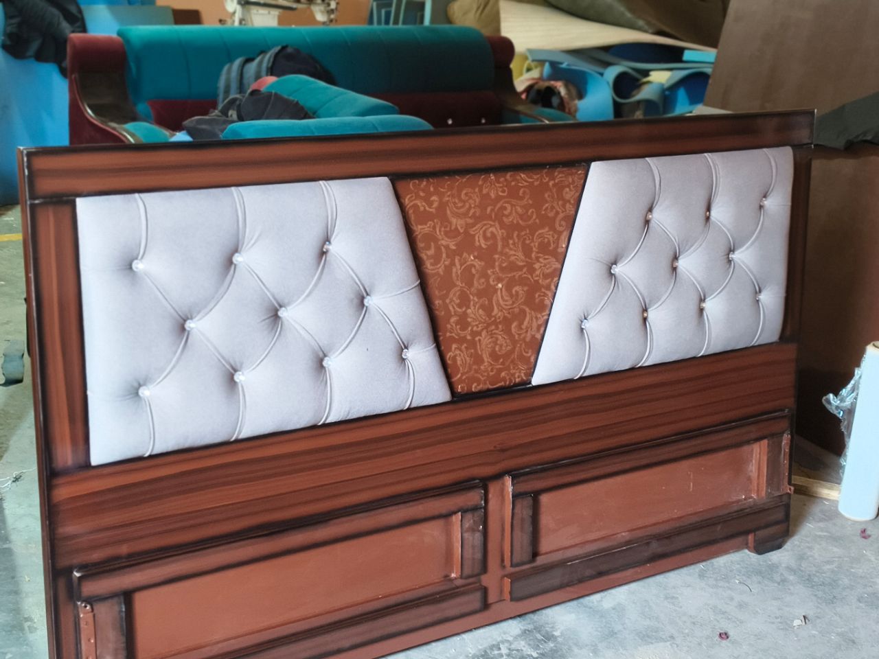 Queen Size Bed 72X72 view 7