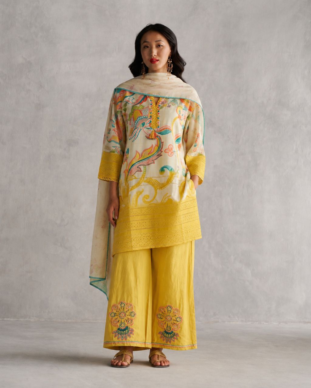 M Tropical floral print slub cotton kurta set with lace work and sequin highlights