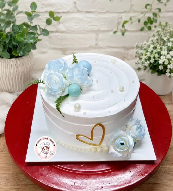 Classic Vanilla Cake