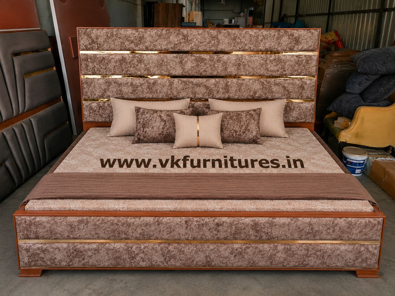 Elegant Wooden Bed Without Hydraulic view 4