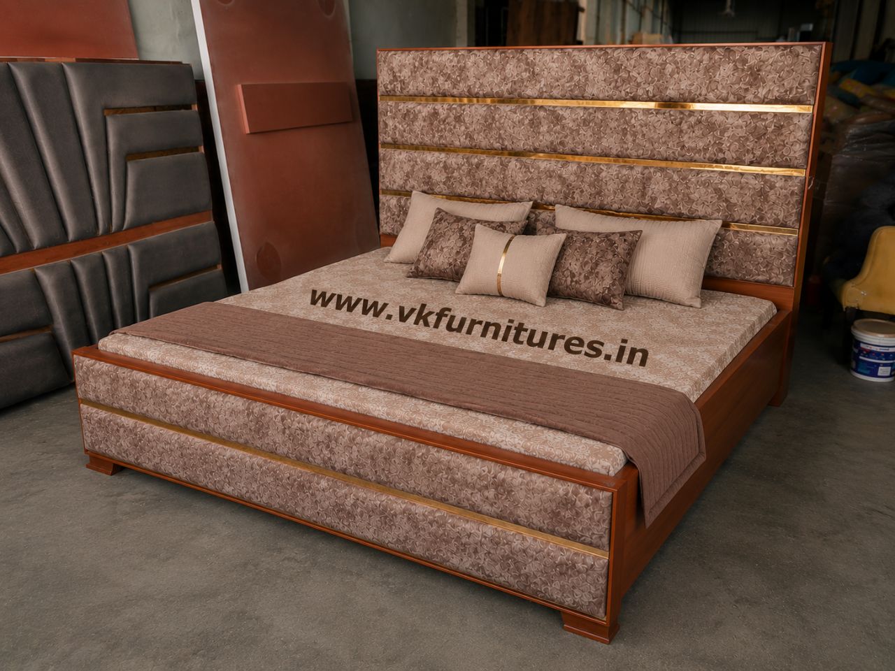 Elegant Wooden Bed Without Hydraulic view 3