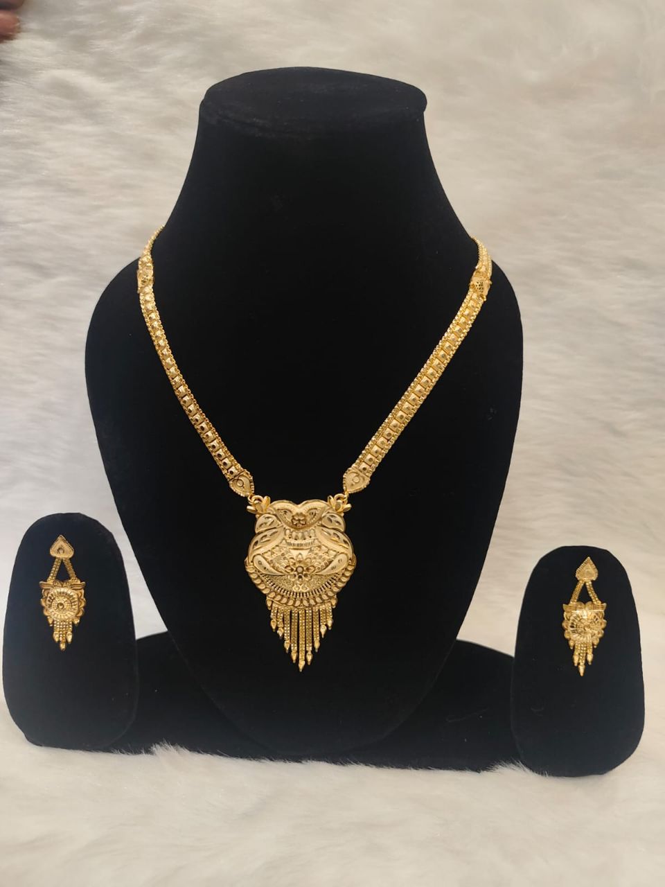 Gold Plated Necklace Set5 view 2