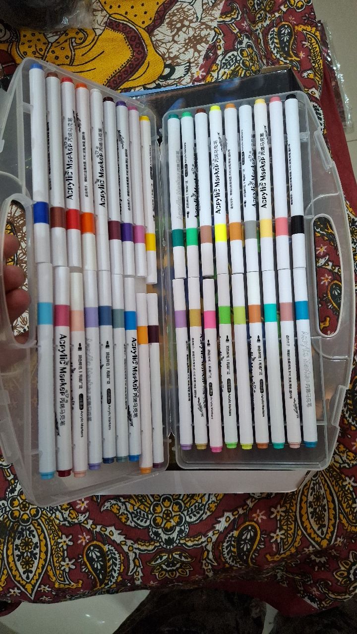 Acrylic Marker Set view 2