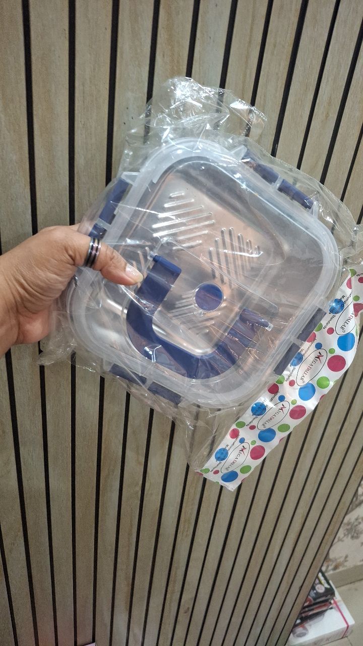 Plastic Food Storage Container view 2