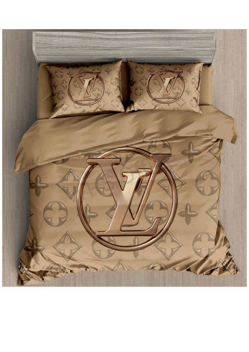 Luxurious Beige Bedspread Set