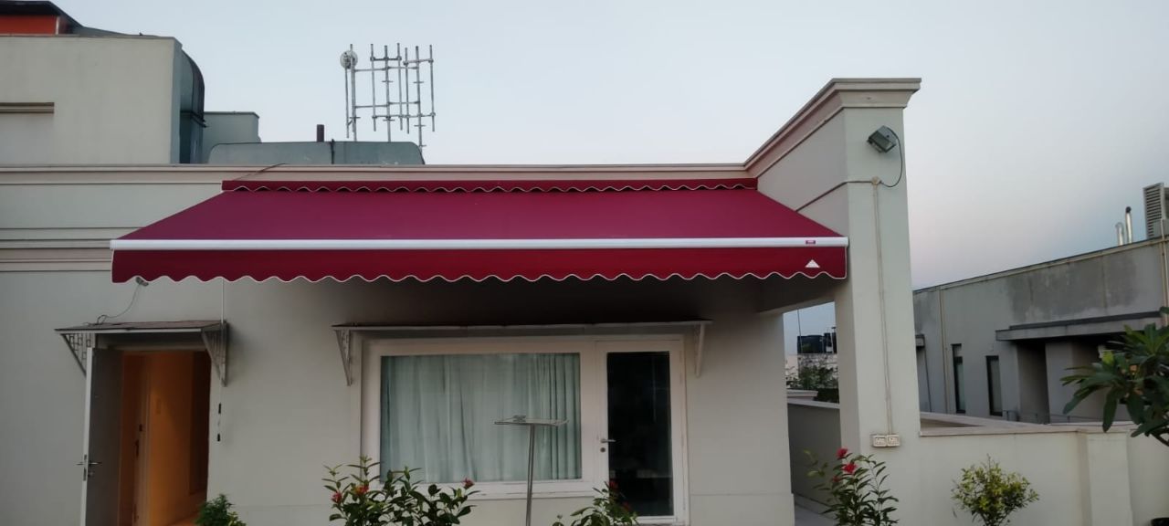 Retractable Awning