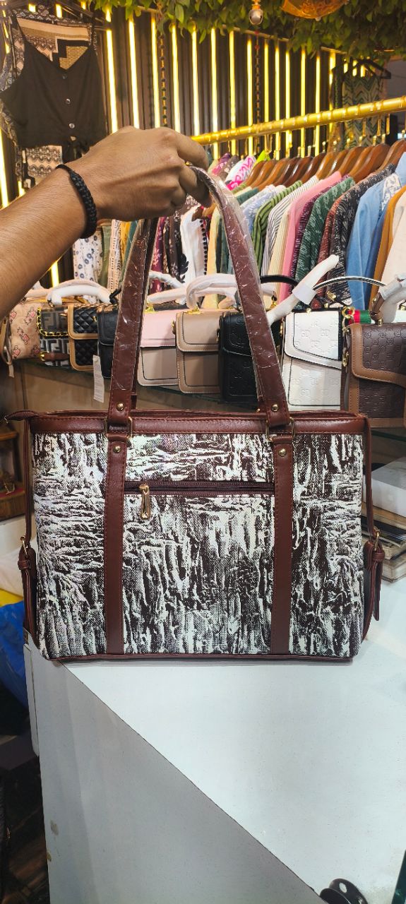 Stylish Tote Bag👜 view 2