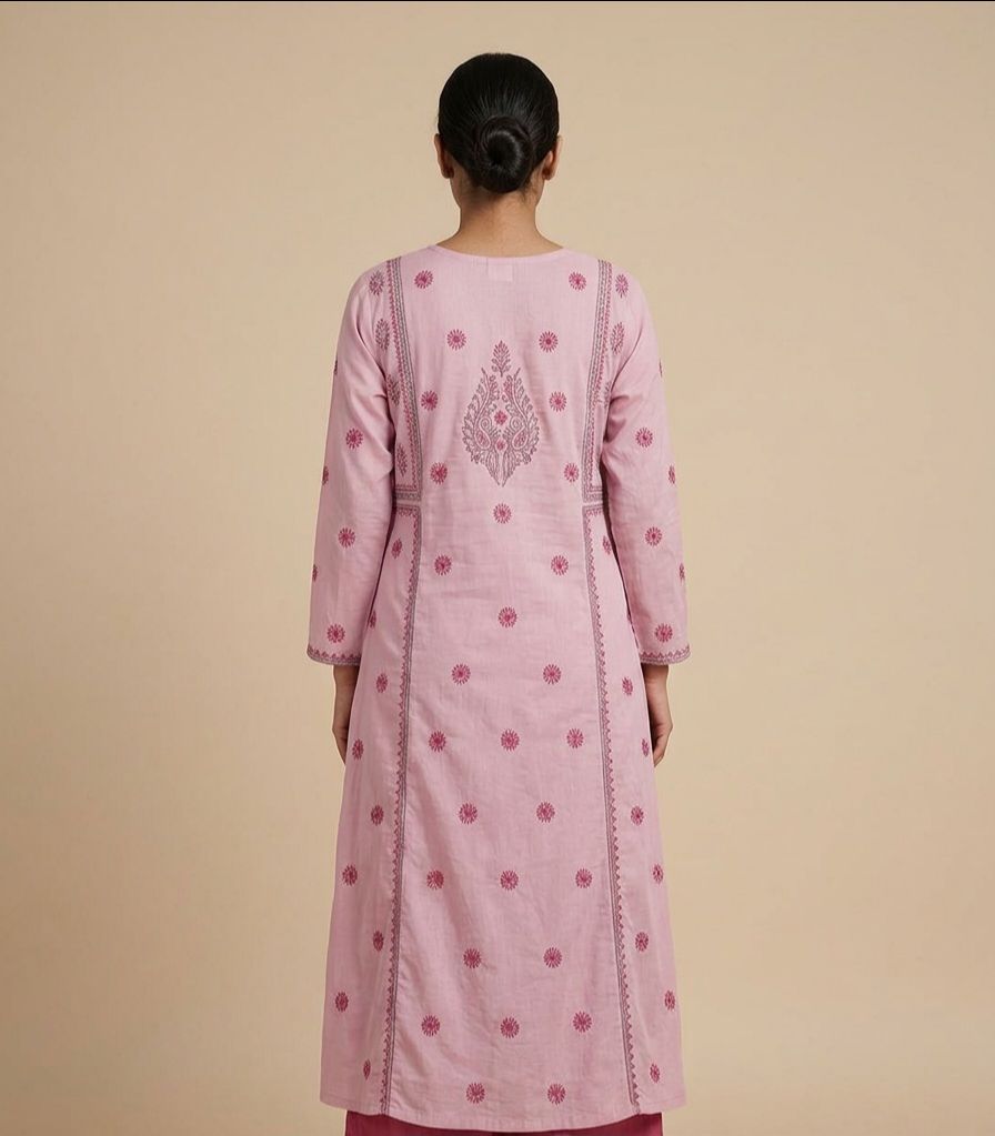 Chikankari Kurta Set by Bel Boota view 4