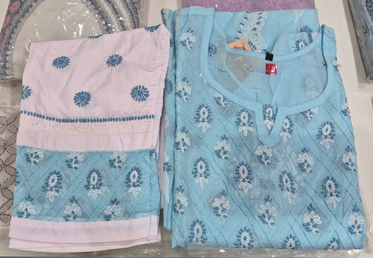 Chikankari Kurta Set by Bel Boota view 5