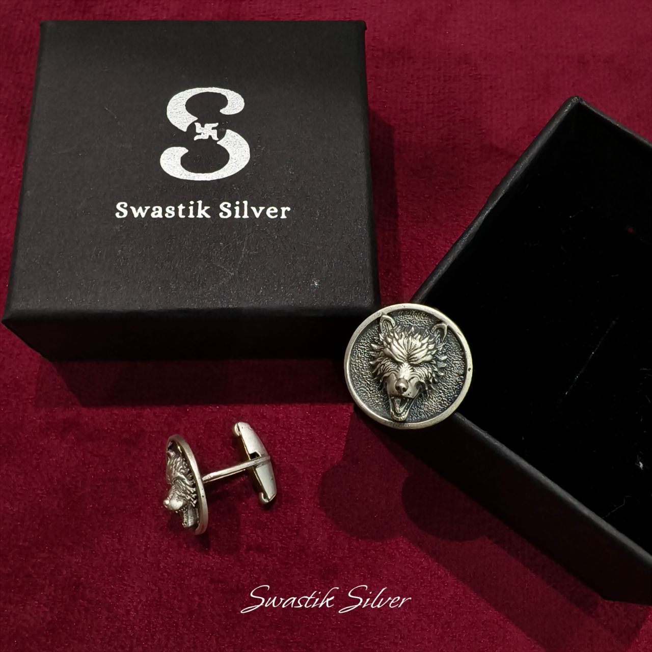 Angry Wolf Cufflink view 4