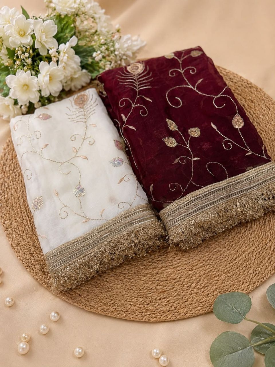 Zari Border Saree view 3