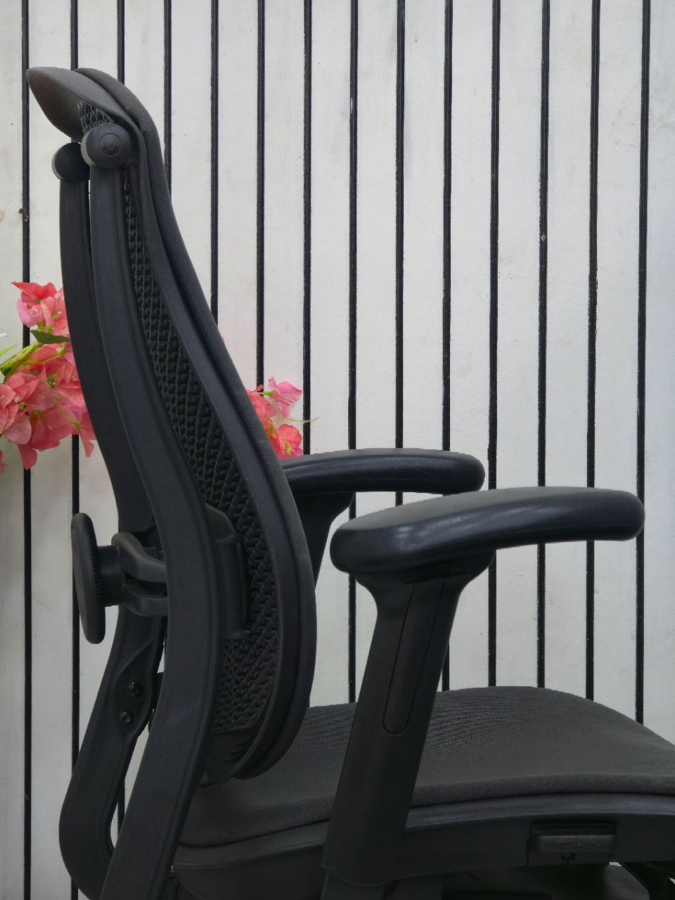 Herman Miller Celle Task Chair view 5