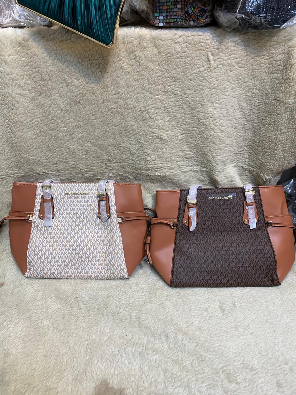 Michael Kors Tote Bag 🛍️🛍️🛍️🛍️🛍️ view 2