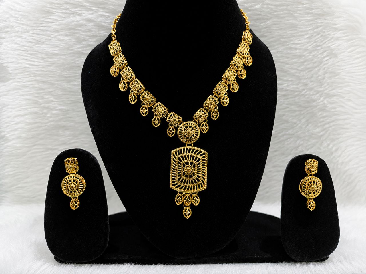 Necklace Sets